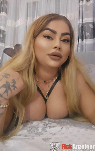 Geiles kurviges Mädchen für schön versaute Liebe!