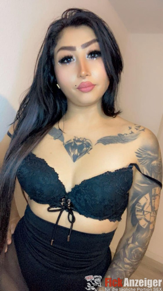 Kleines Geiles Mädchen, willig, naiv, super Extras