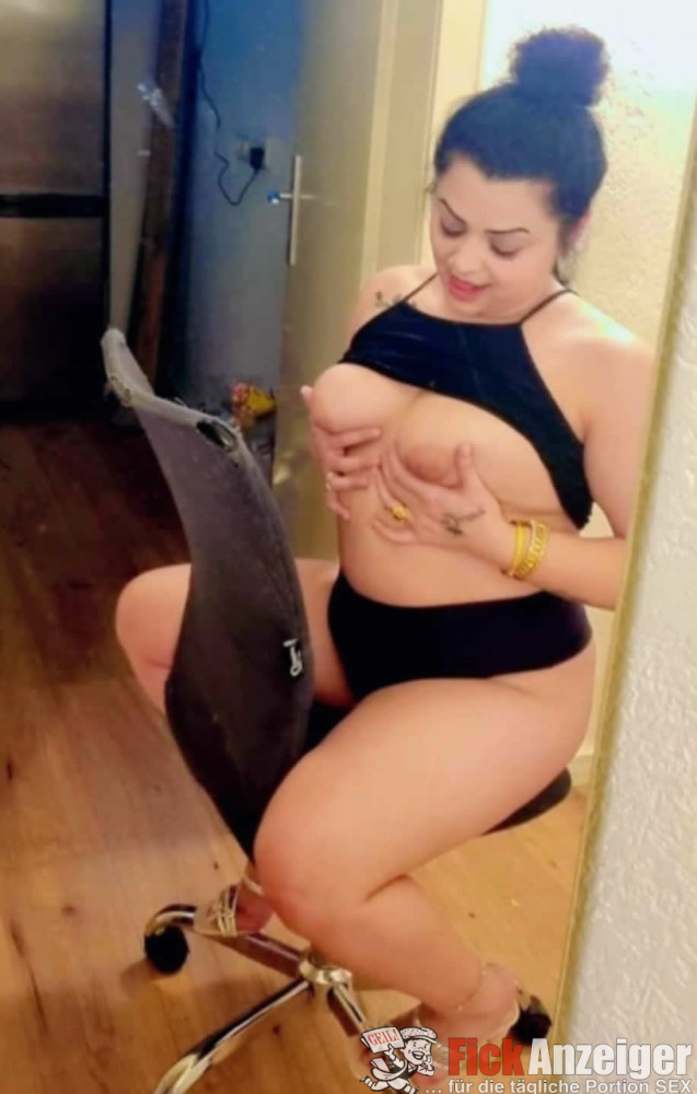 Heute Junge Melkerin: Gruppensex, Ostblock-Preise!