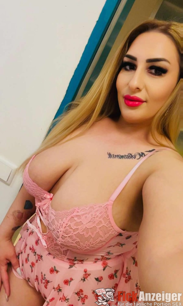 Geiles Dienstmädchen für Männer, die mehr erwarten