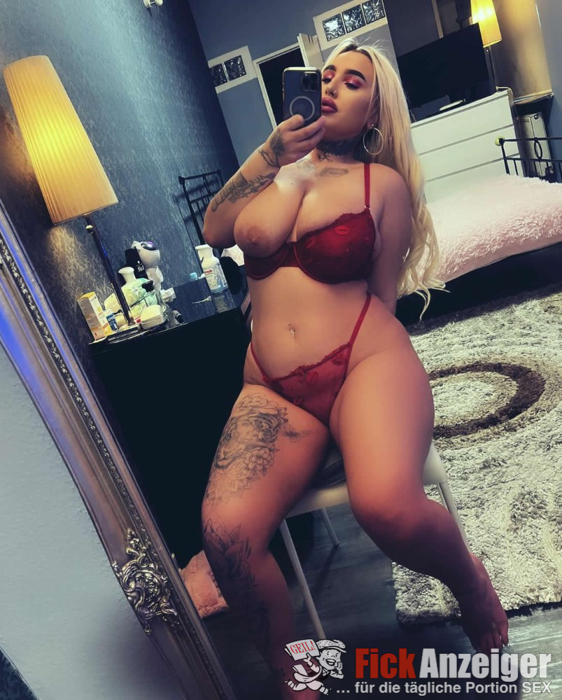 Geiles junges Mädchen: TOP BlowJob und heißer Sex