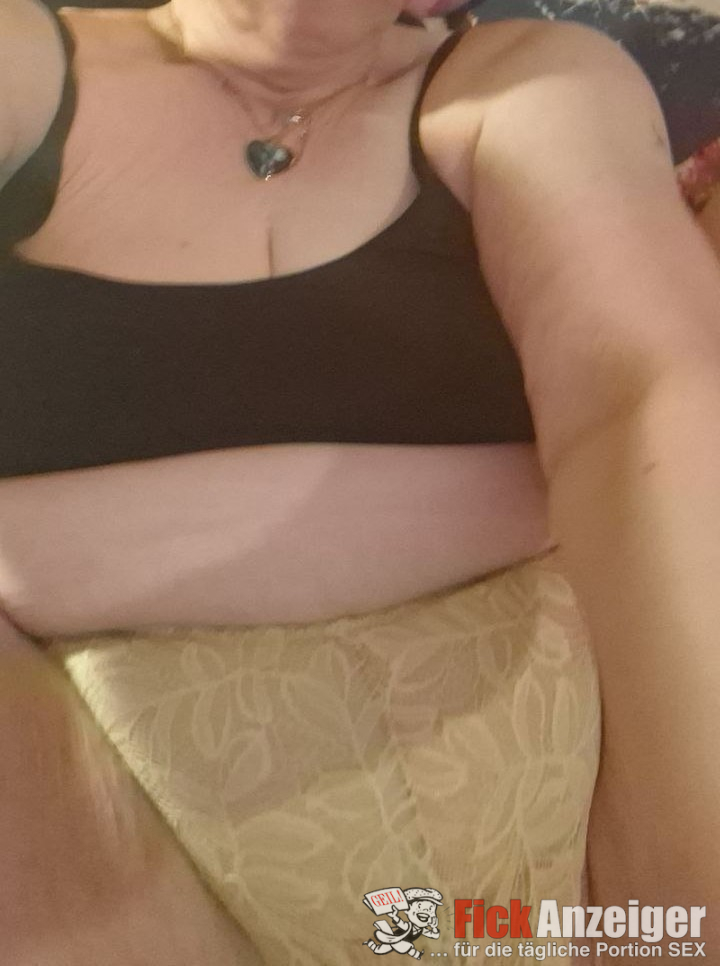 Hausfrau biete mich an