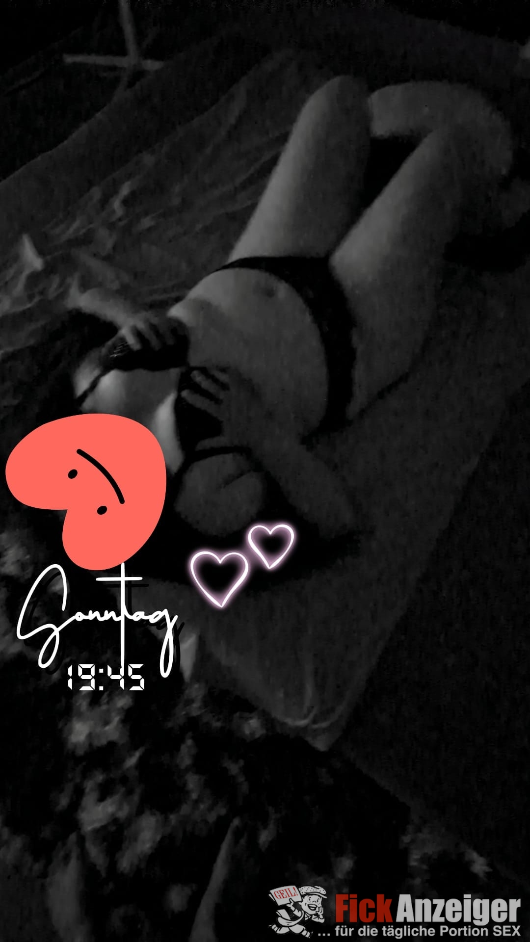 Luna bietet geile versaute Gang Bang Party an
